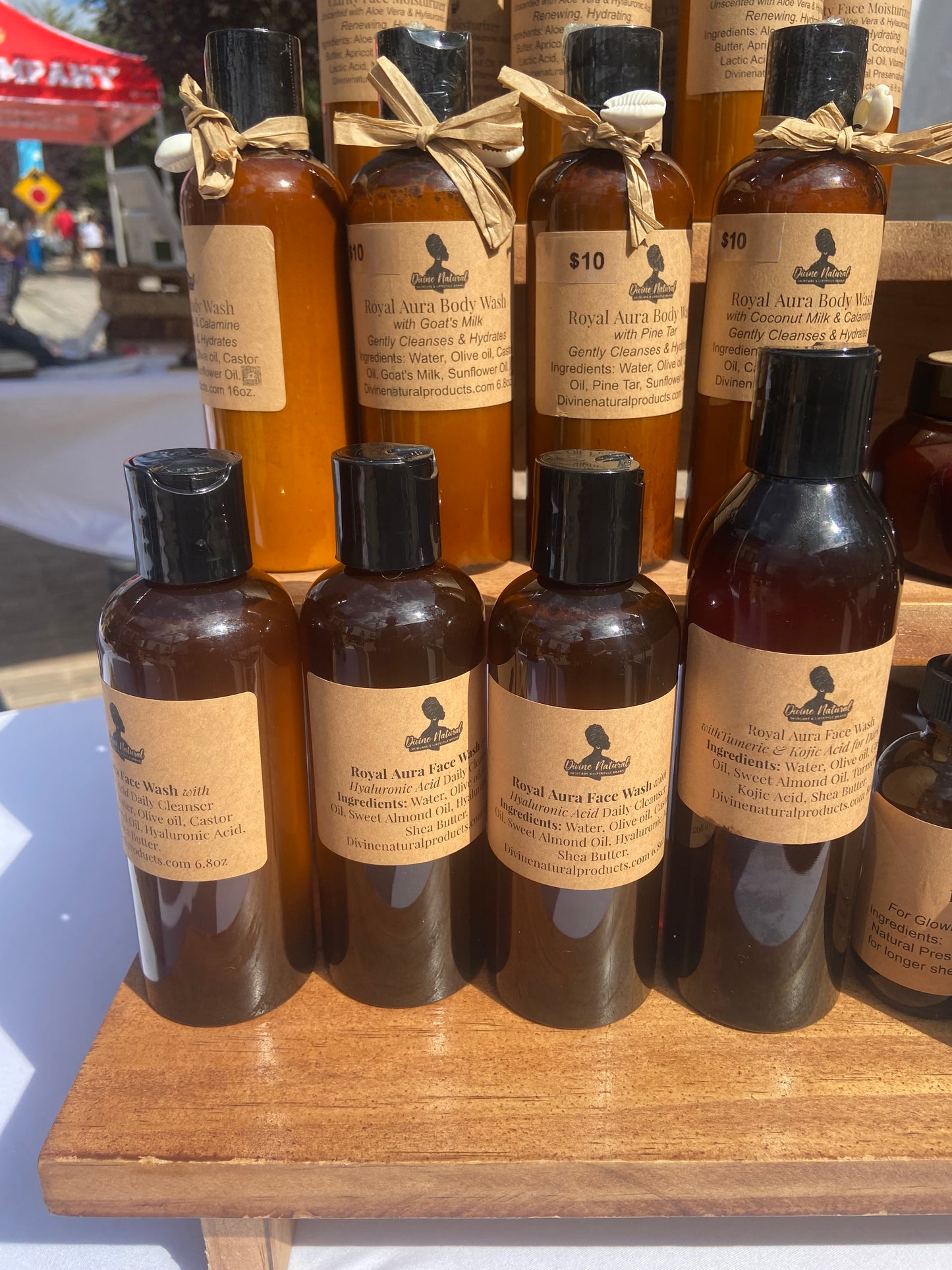 Royal Aura Face Wash